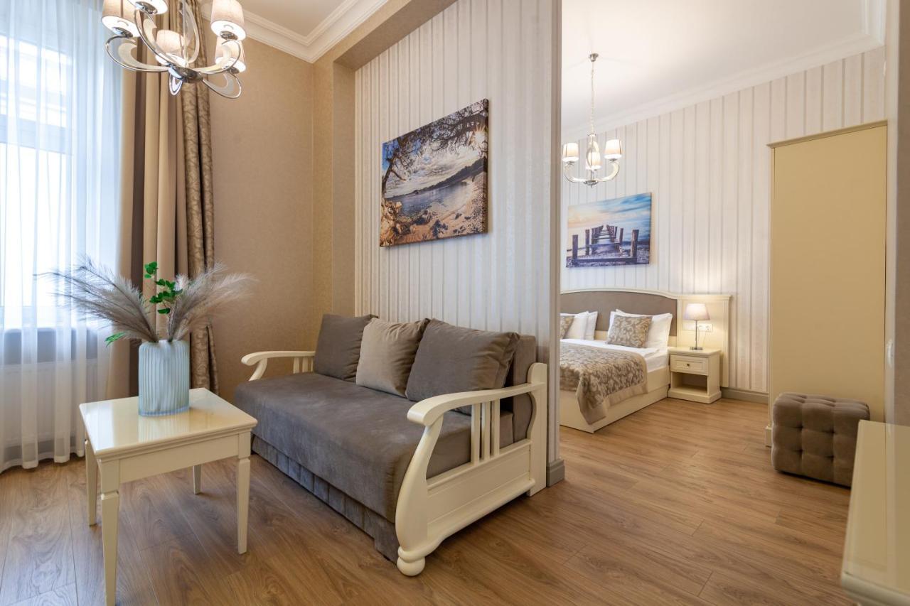 Royal Mini-Apart Hotel On Rynok Square Lvov Exteriér fotografie